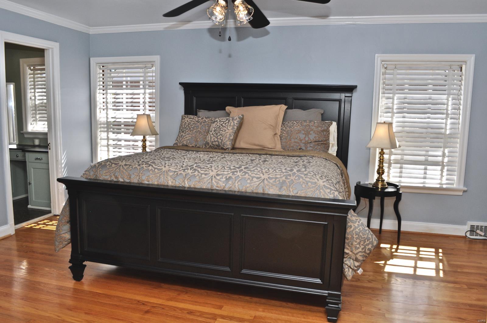 610 South Berry Road Webster Groves, MO 63122 - Photo 17 of 30 Gallery Image 17