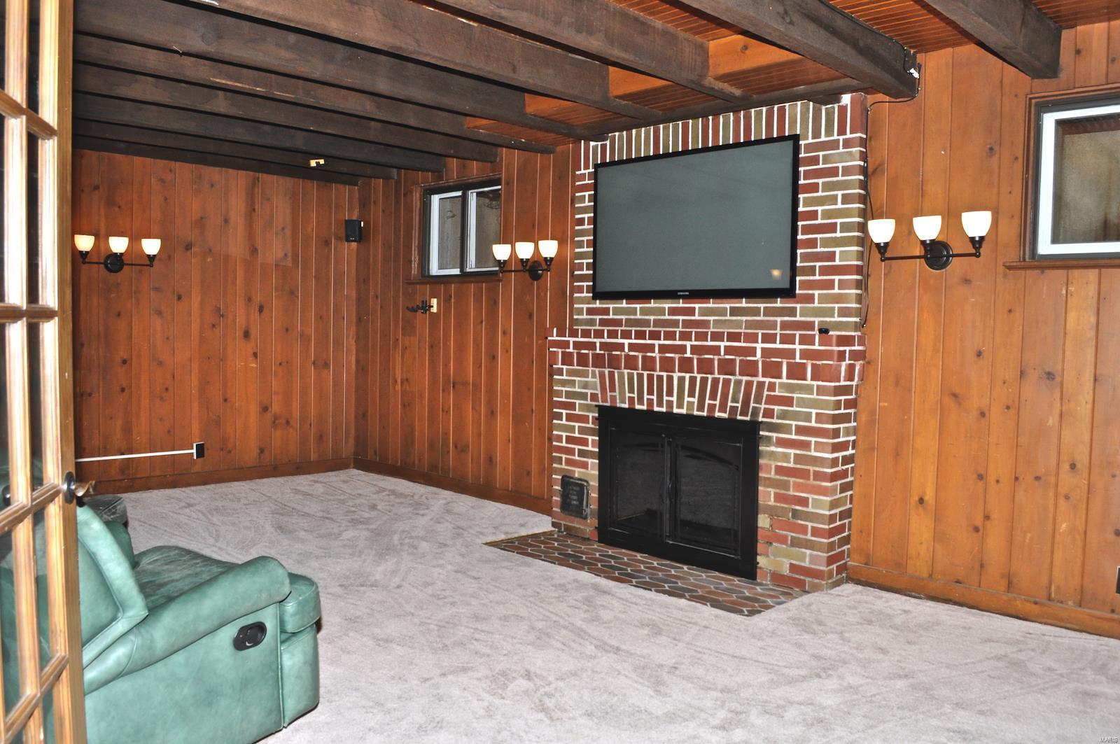 610 South Berry Road Webster Groves, MO 63122 - Photo 21 of 30 Gallery Image 21