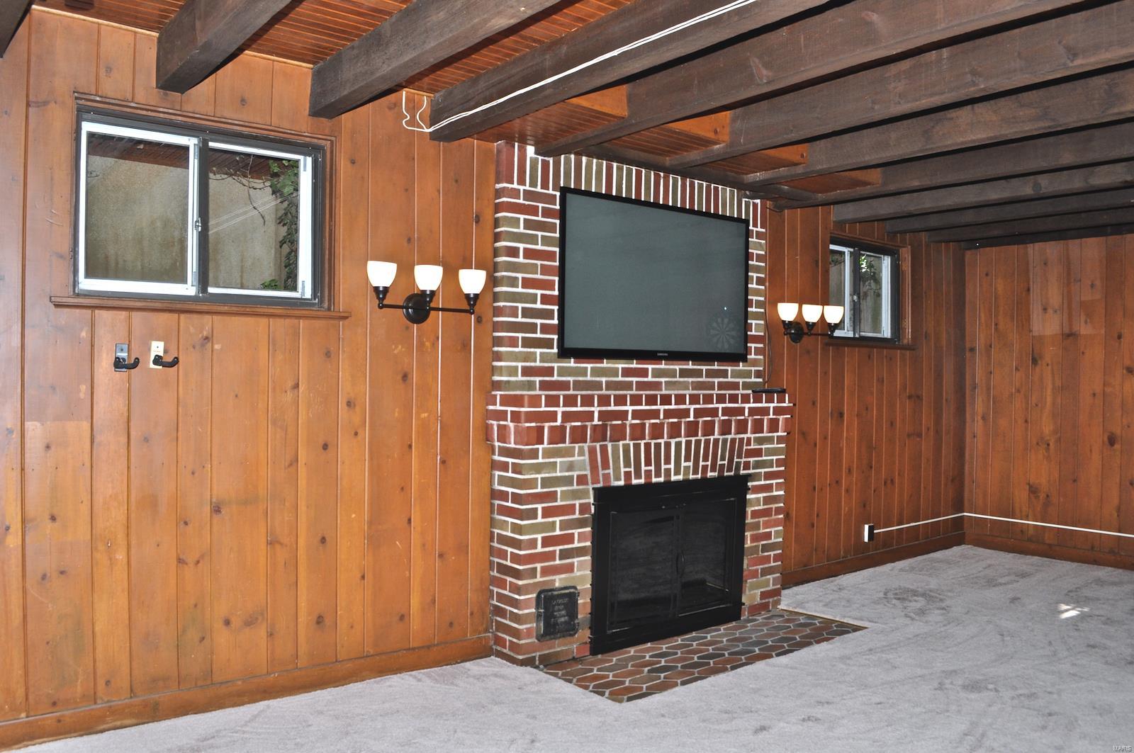 610 South Berry Road Webster Groves, MO 63122 - Photo 22 of 30 Gallery Image 22