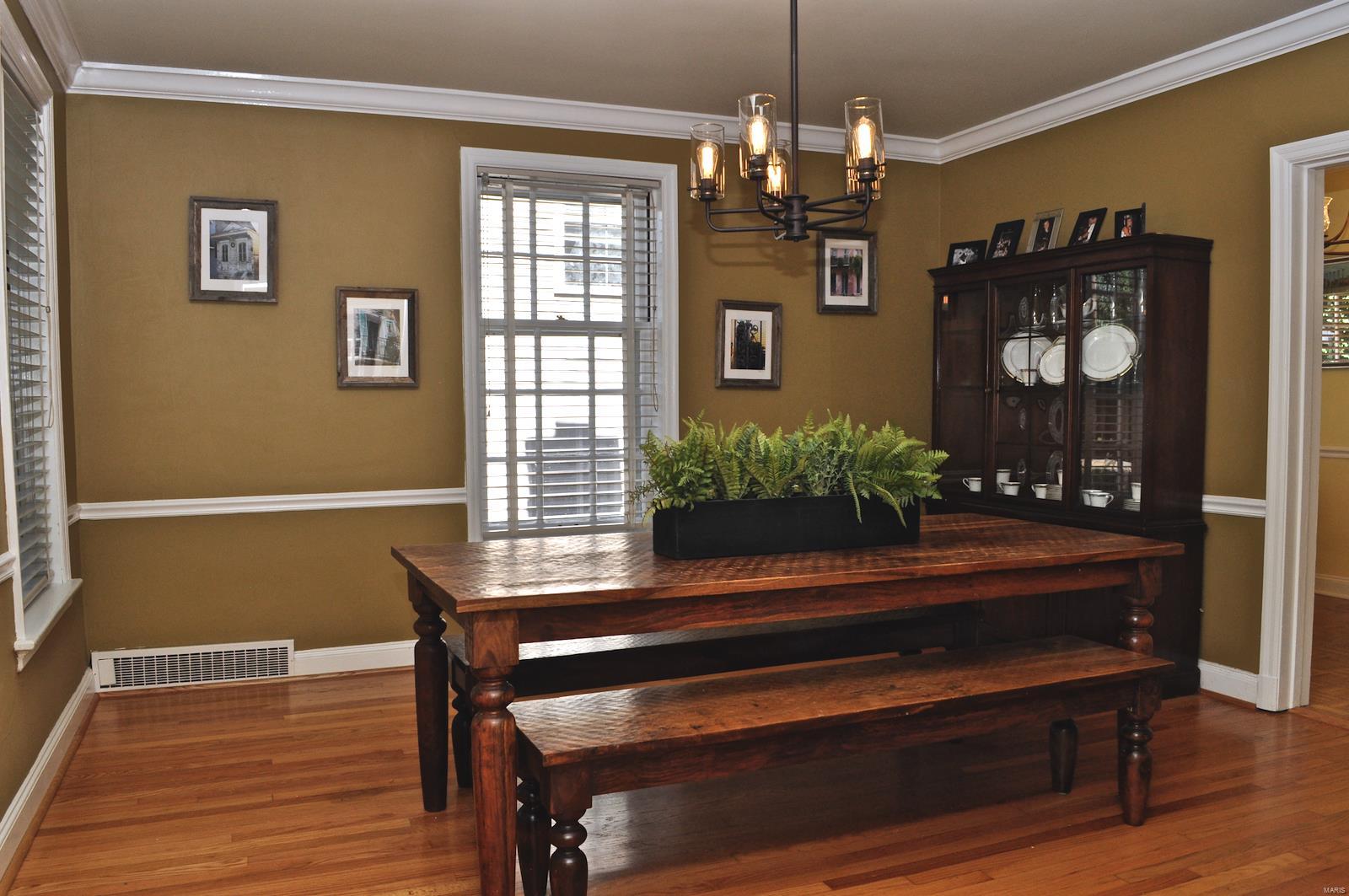 610 South Berry Road Webster Groves, MO 63122 - Photo 6 of 30 Gallery Image 6
