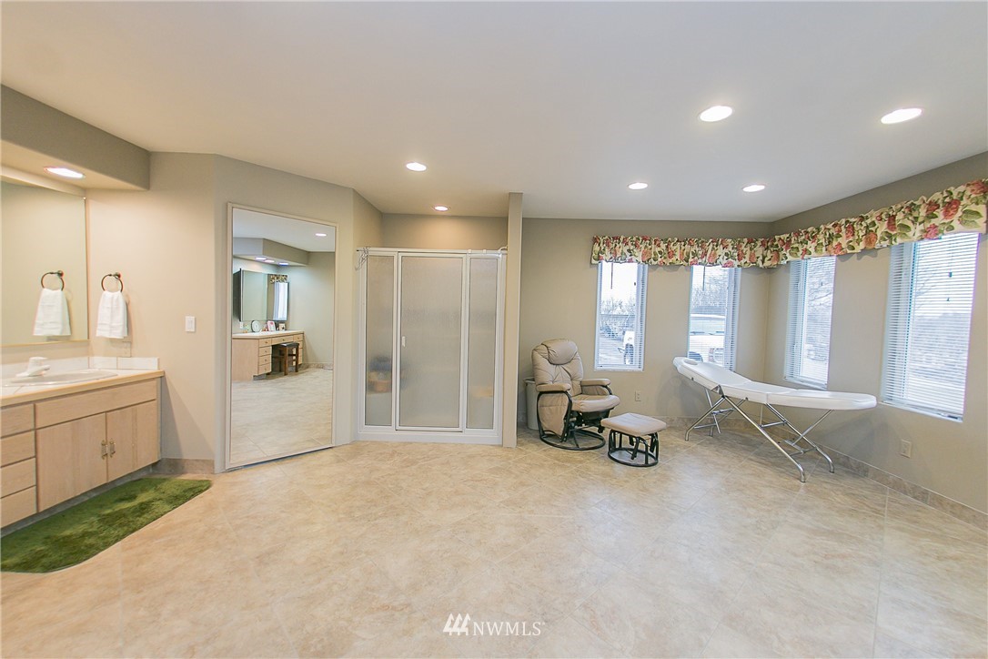 4818 Rd K Northeast Moses Lake, WA 98837 - Photo 14 of 25 Gallery Image 14