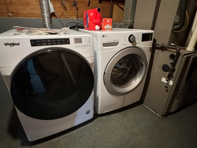 $1,950 | 4611 Scott Street, Davenport, IA 52806