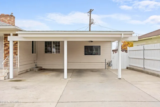a close up of a flower in a garden