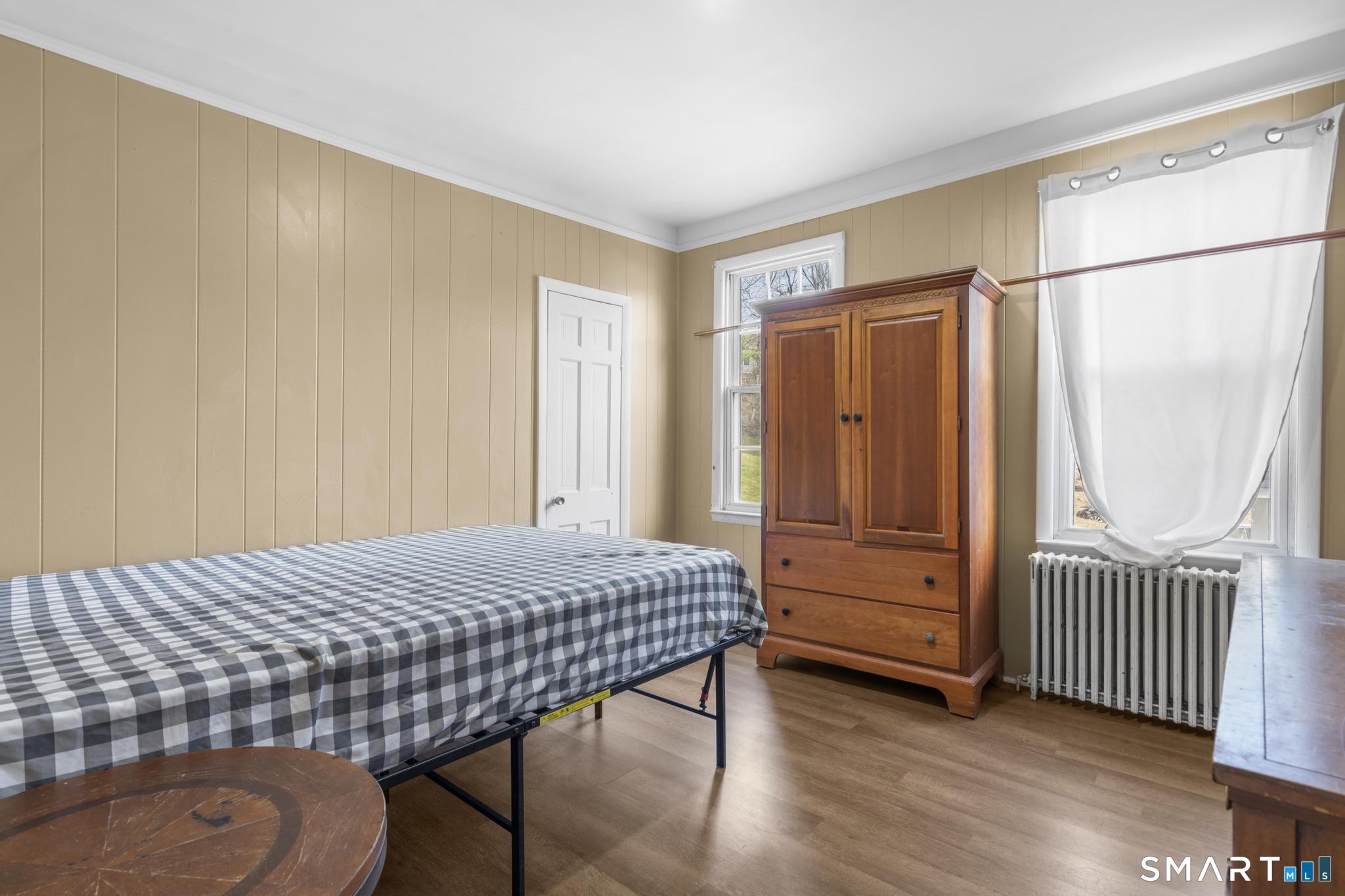 142 Gracey Avenue Meriden, CT 06451 - Photo 15 of 40