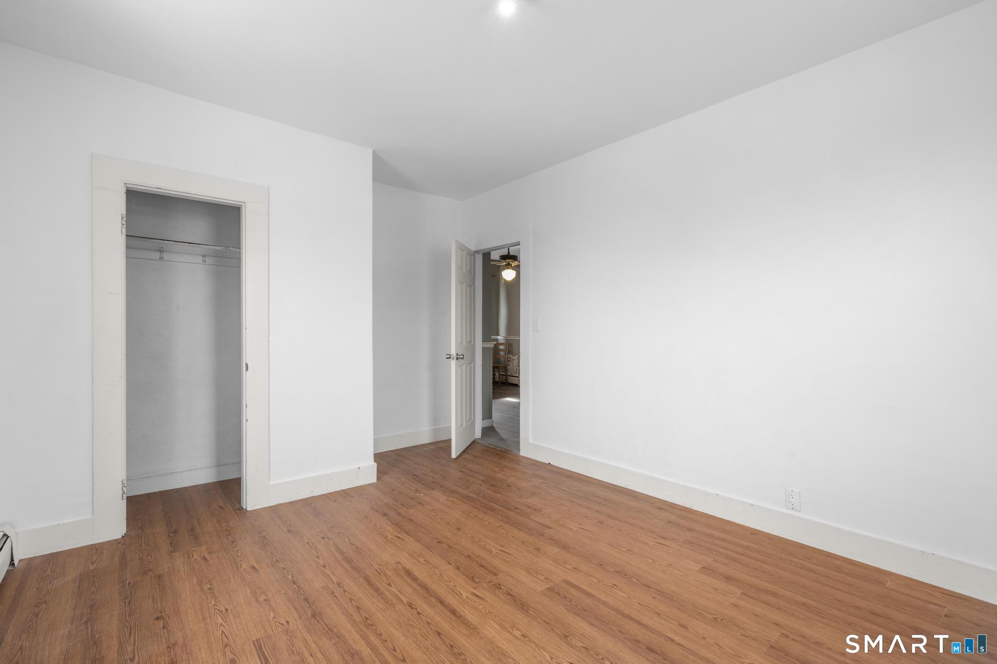 142 Gracey Avenue Meriden, CT 06451 - Photo 18 of 40