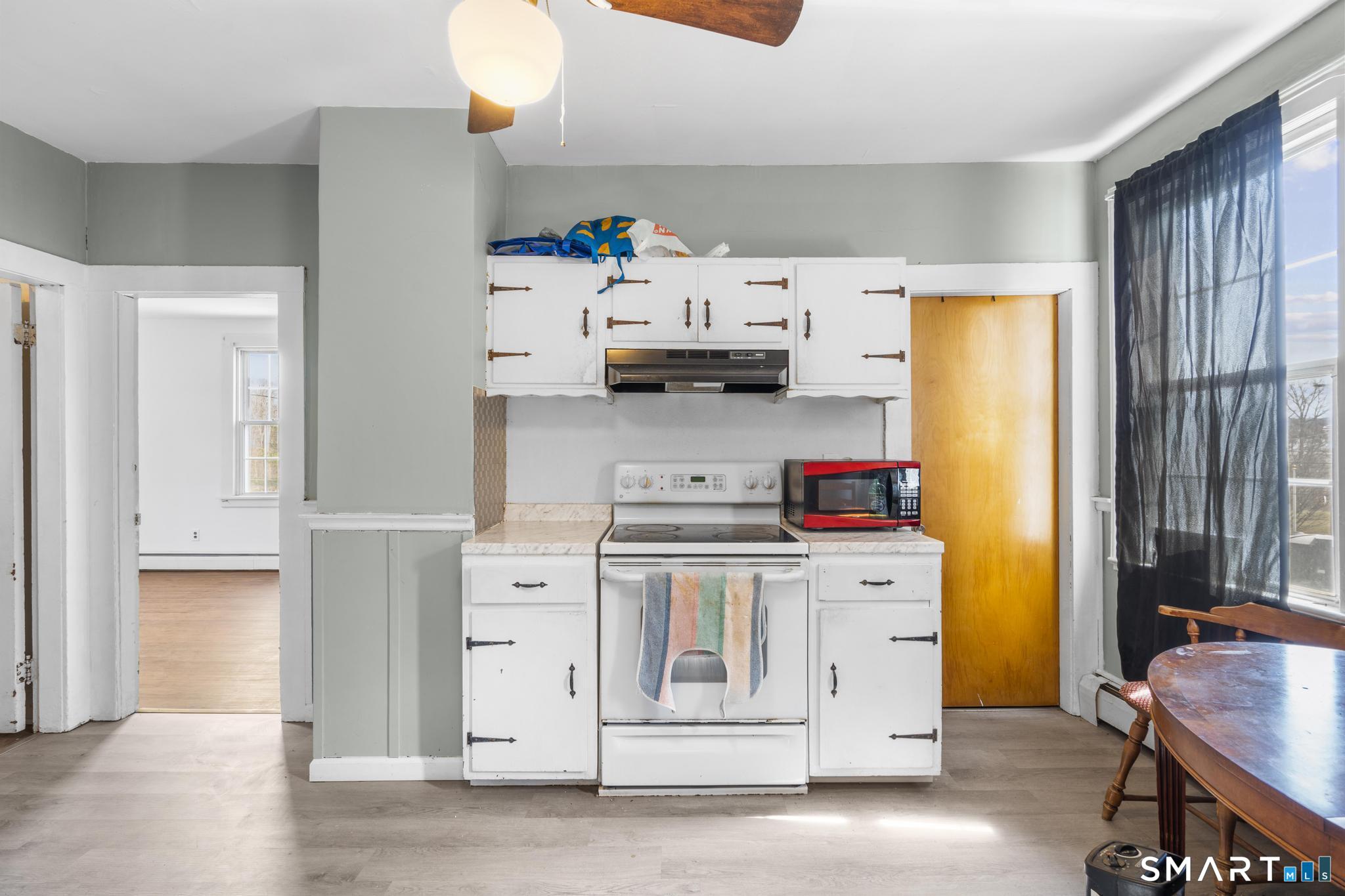 142 Gracey Avenue Meriden, CT 06451 - Photo 20 of 40