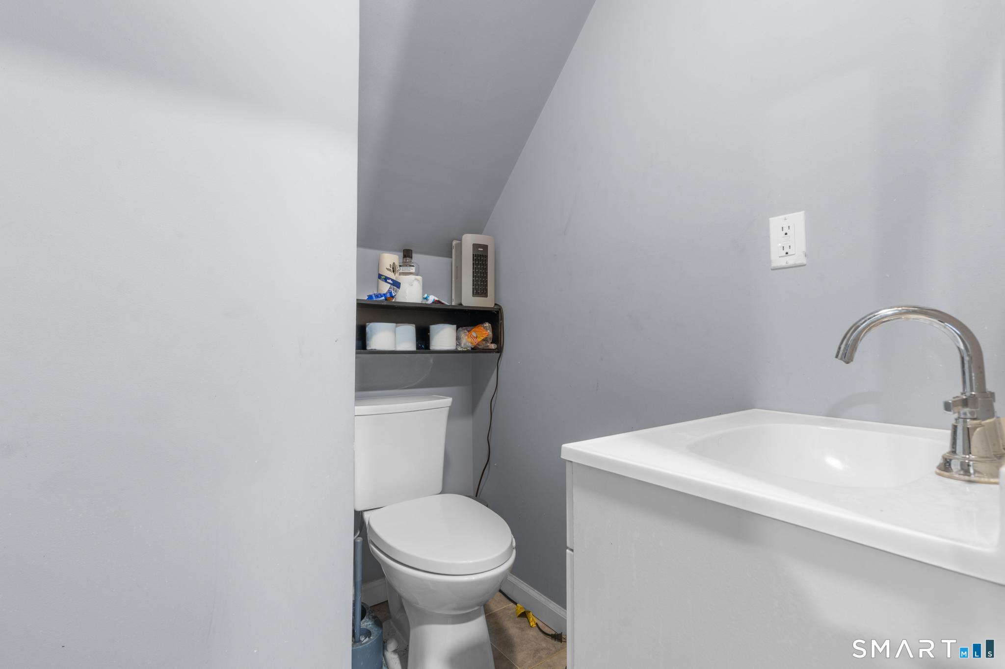 142 Gracey Avenue Meriden, CT 06451 - Photo 40 of 40