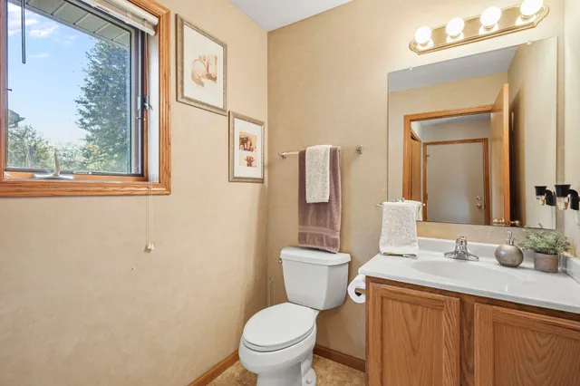 $425,000 | 502 Traveler Lane, Madison, WI 53718