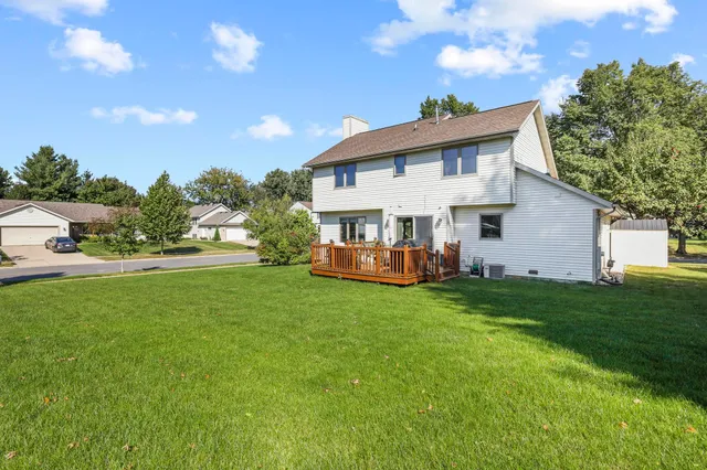 $425,000 | 502 Traveler Lane, Madison, WI 53718