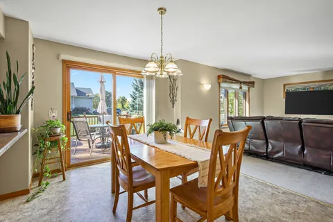 $425,000 | 502 Traveler Lane, Madison, WI 53718