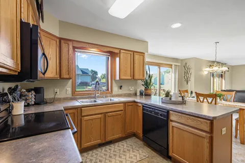 $425,000 | 502 Traveler Lane, Madison, WI 53718