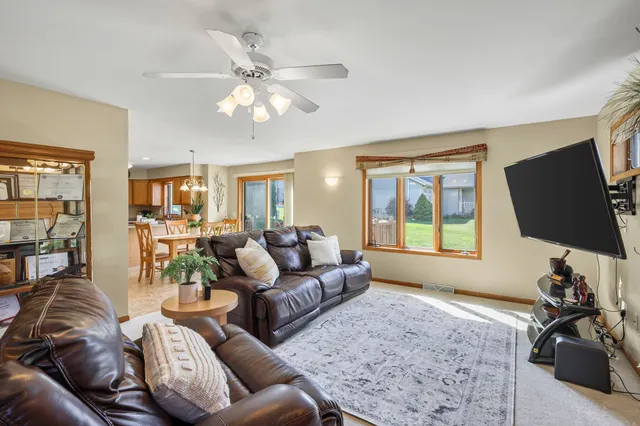 $425,000 | 502 Traveler Lane, Madison, WI 53718