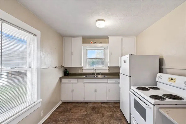 $169,900 | 720 McIntyre Avenue, Taft, TX 78390
