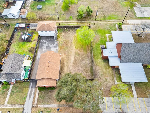 $169,900 | 720 McIntyre Avenue, Taft, TX 78390