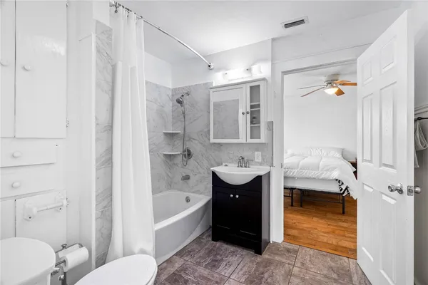 $169,900 | 720 McIntyre Avenue, Taft, TX 78390