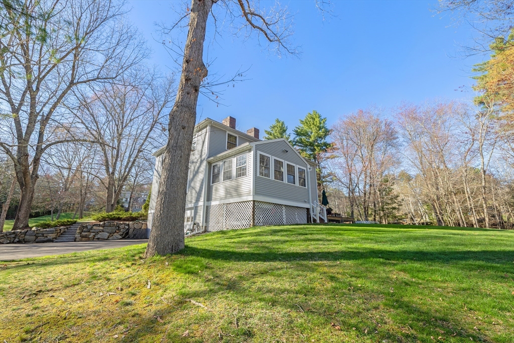 60 Cambridge Road Hampstead, NH 03841 - Photo 30 of 33