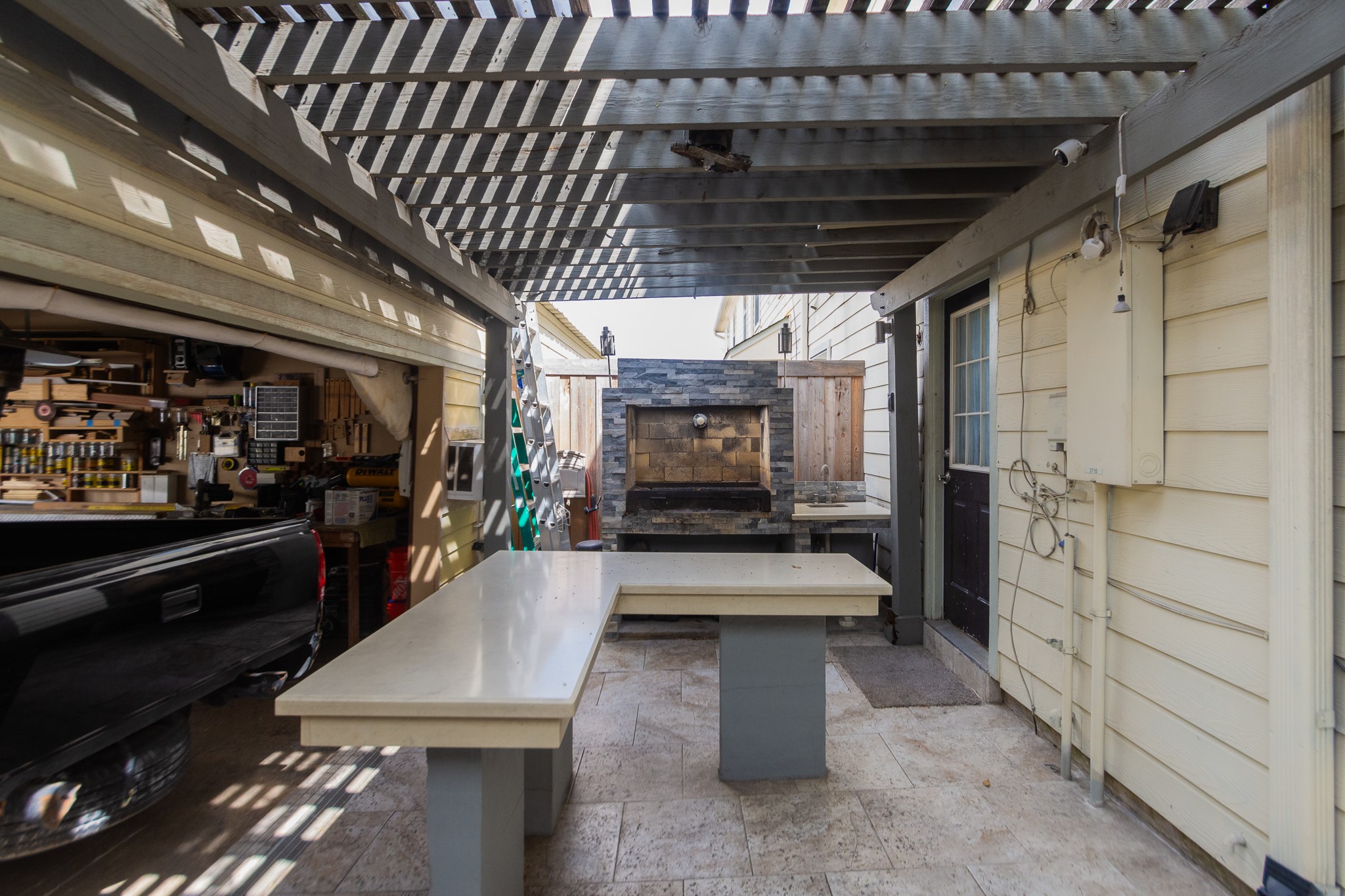 2715 Vienna Place Pasadena, TX 77502 - Photo 19 of 19 Outdoor kitchen space