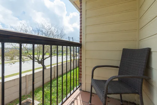 $189,900 | 2715 Vienna Place, Pasadena, TX 77502