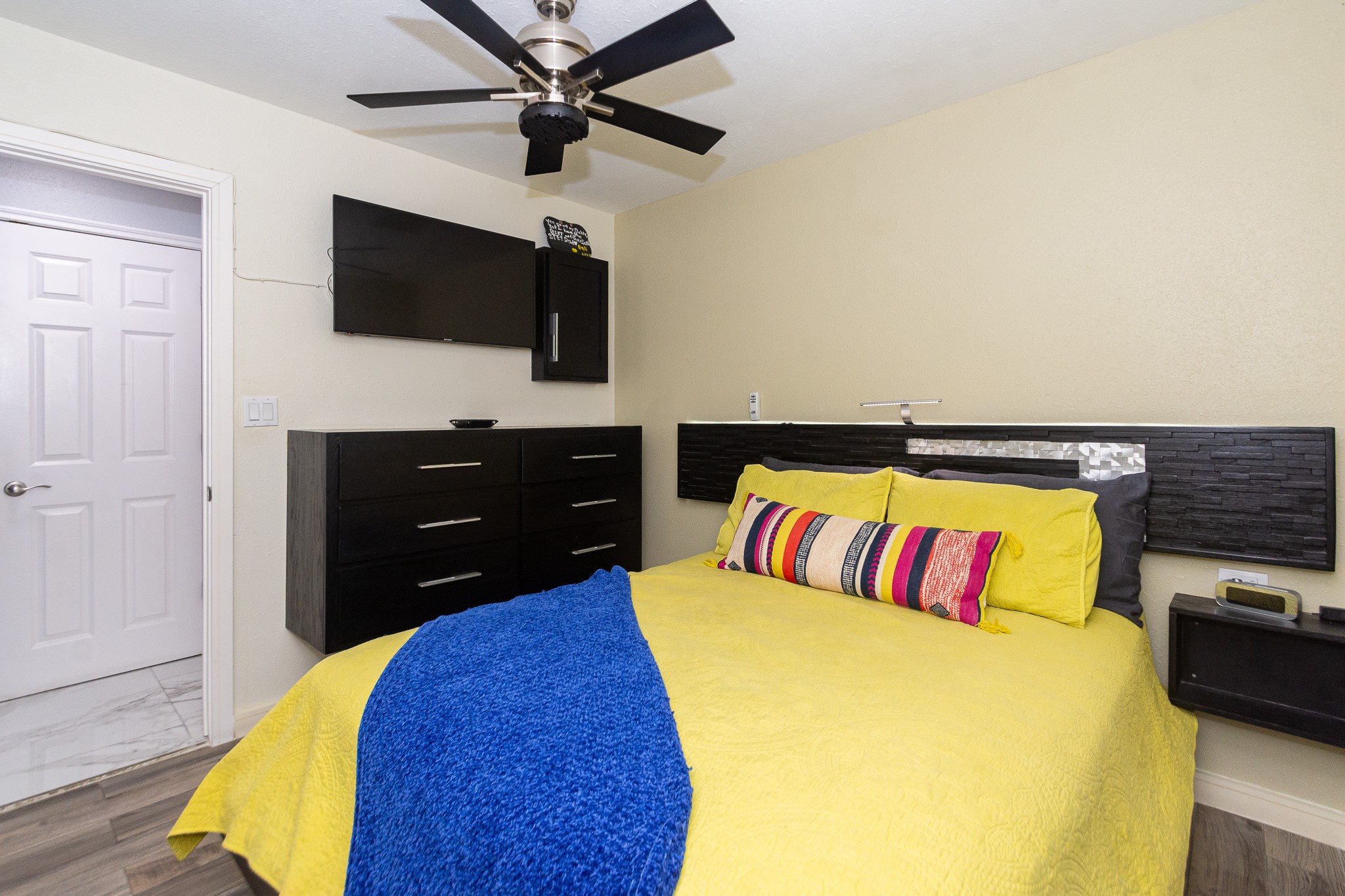 2715 Vienna Place Pasadena, TX 77502 - Photo 5 of 19 Bedroom downstairs