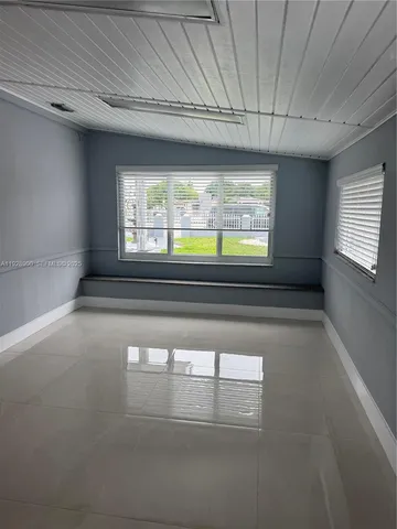 a view of empty room with window