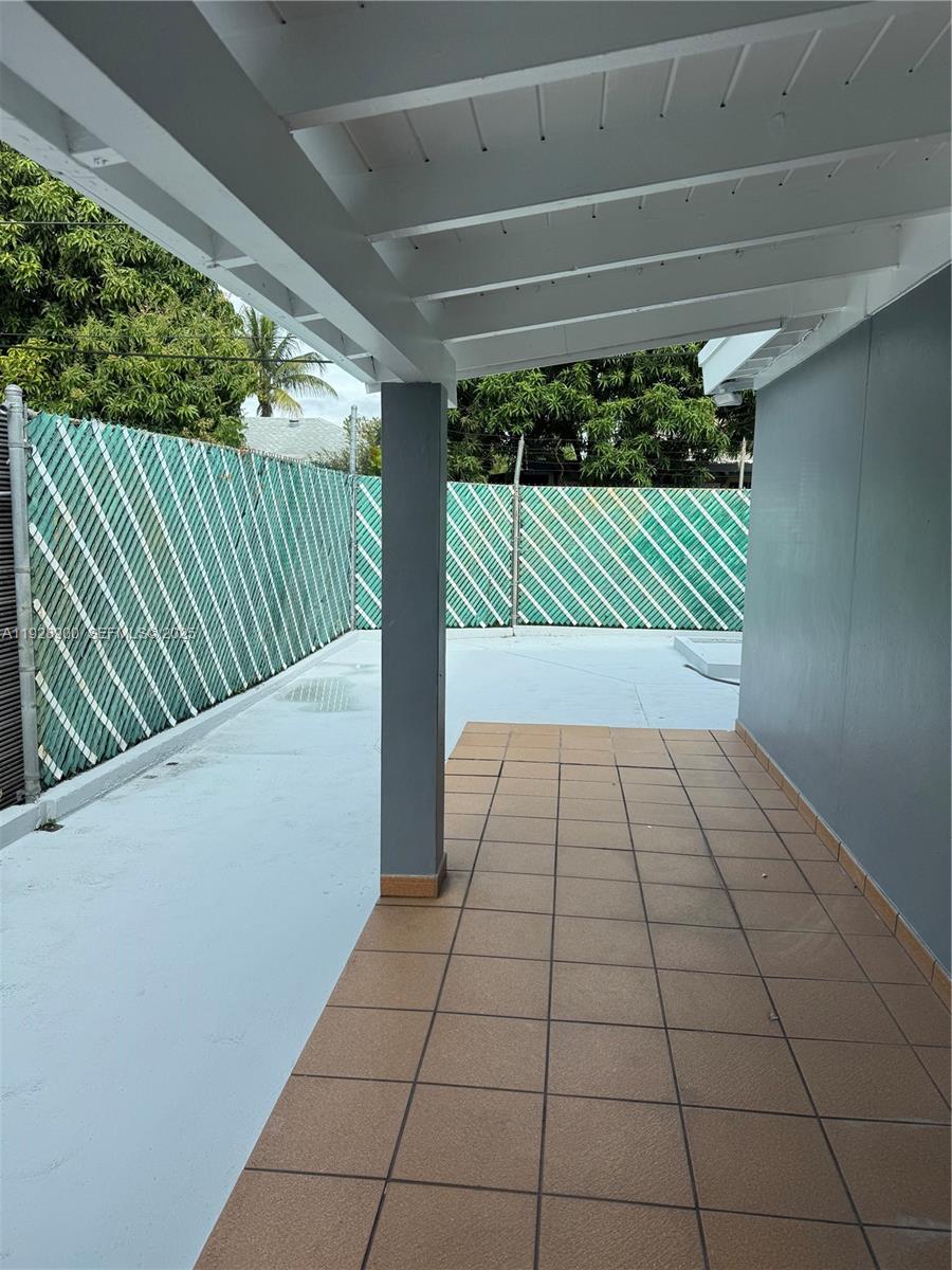 881 Hialeah Drive Hialeah, FL 33010 - Photo 23 of 36 a view of a garden