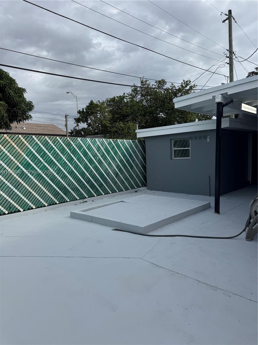 881 Hialeah Drive Hialeah, FL 33010 - Photo 25 of 36 a view of a garage