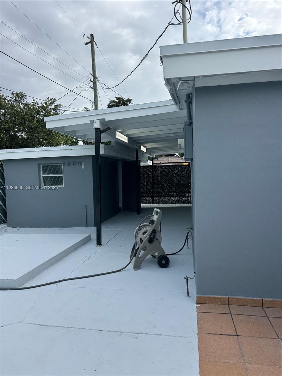 881 Hialeah Drive Hialeah, FL 33010 - Photo 26 of 36