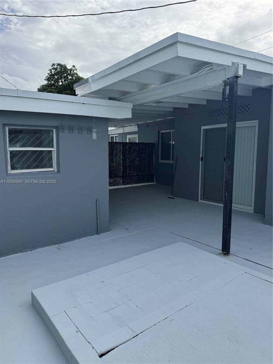 881 Hialeah Drive Hialeah, FL 33010 - Photo 27 of 36 a view of entryway