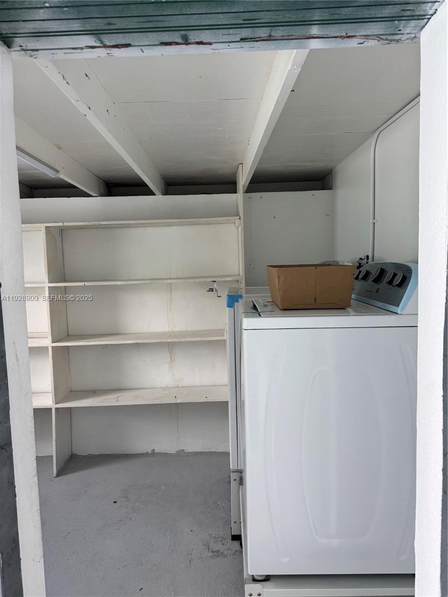 881 Hialeah Drive Hialeah, FL 33010 - Photo 29 of 36 a utility room with dryer and washer