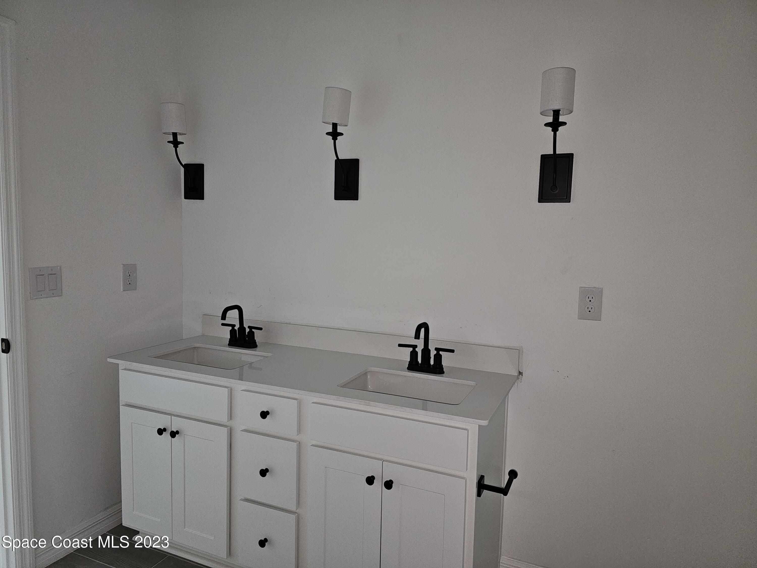 1302 Zanzibar Road Southeast Palm Bay, FL 32909 - Photo 6 of 10 20231127_111429