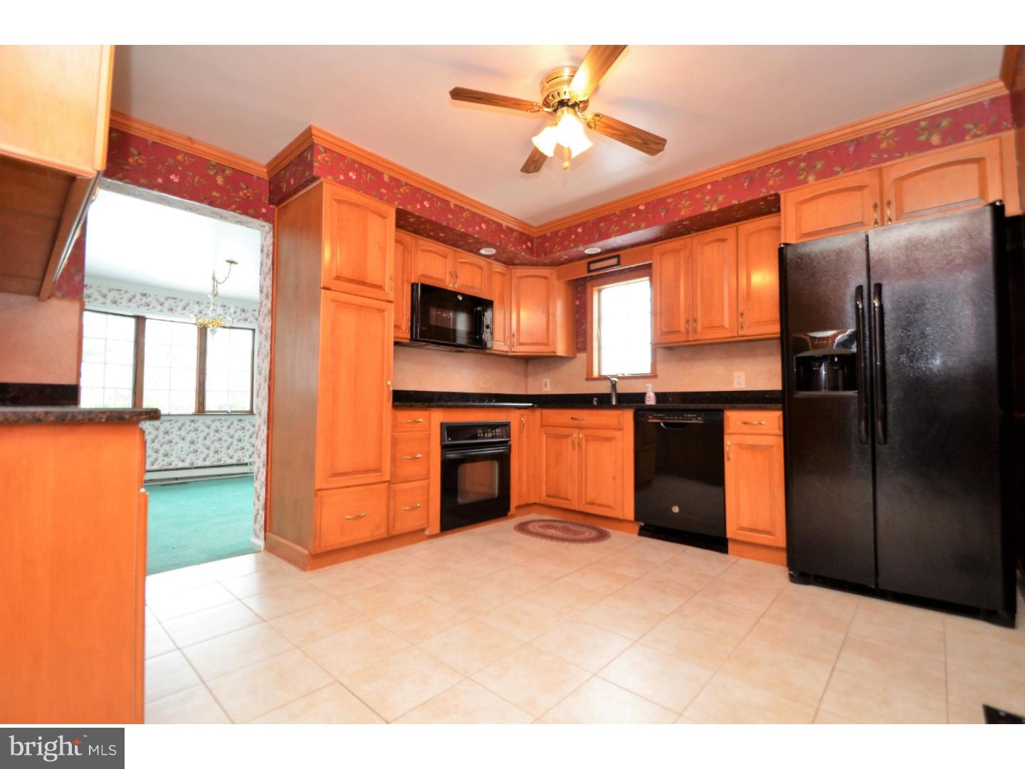 1125 Decatur Street Bethlehem, PA 18017 - Photo 3 of 21 Gallery Image 3