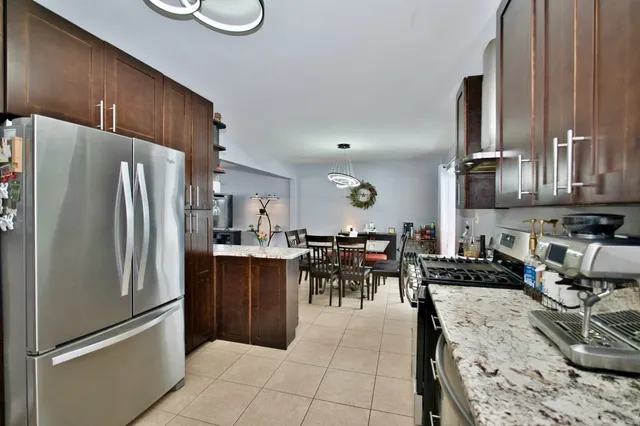 $499,900 | 28W587 Leverenz Road, Naperville, IL 60564