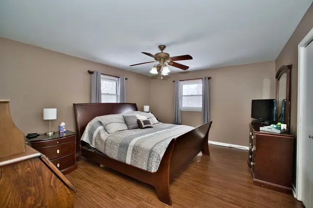 $499,900 | 28W587 Leverenz Road, Naperville, IL 60564