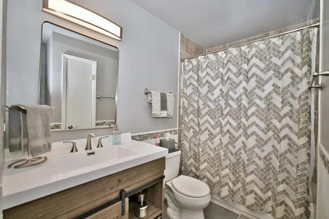 $499,900 | 28W587 Leverenz Road, Naperville, IL 60564