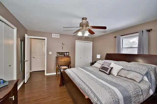 $499,900 | 28W587 Leverenz Road, Naperville, IL 60564