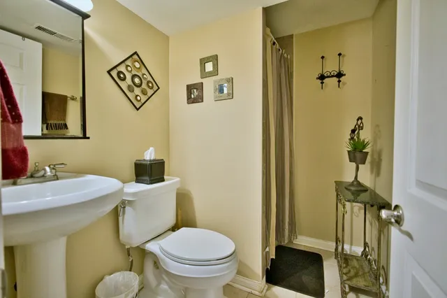 $499,900 | 28W587 Leverenz Road, Naperville, IL 60564