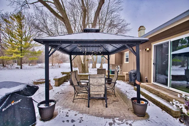 $499,900 | 28W587 Leverenz Road, Naperville, IL 60564