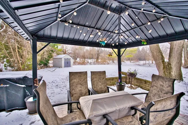 $499,900 | 28W587 Leverenz Road, Naperville, IL 60564