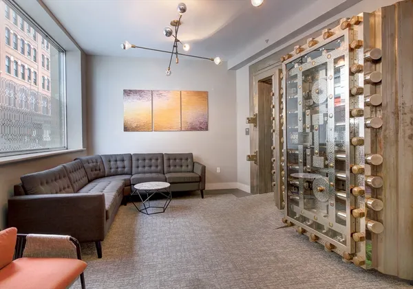 $2,200 | 23 Central Avenue, Unit 807, Lynn, MA 01901