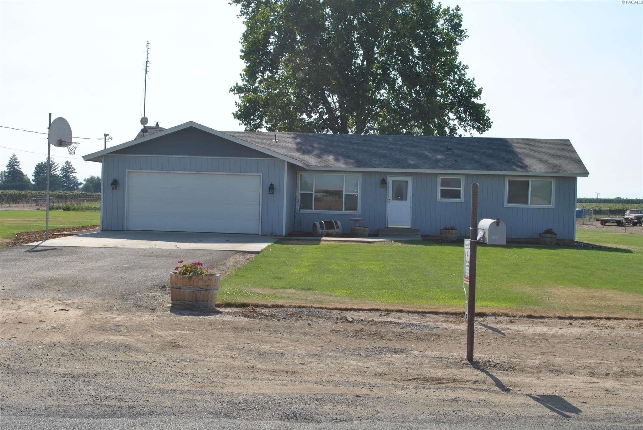 1890 County Line Road Grandview, WA 98930 - Photo 1 of 19 Gallery Image 1