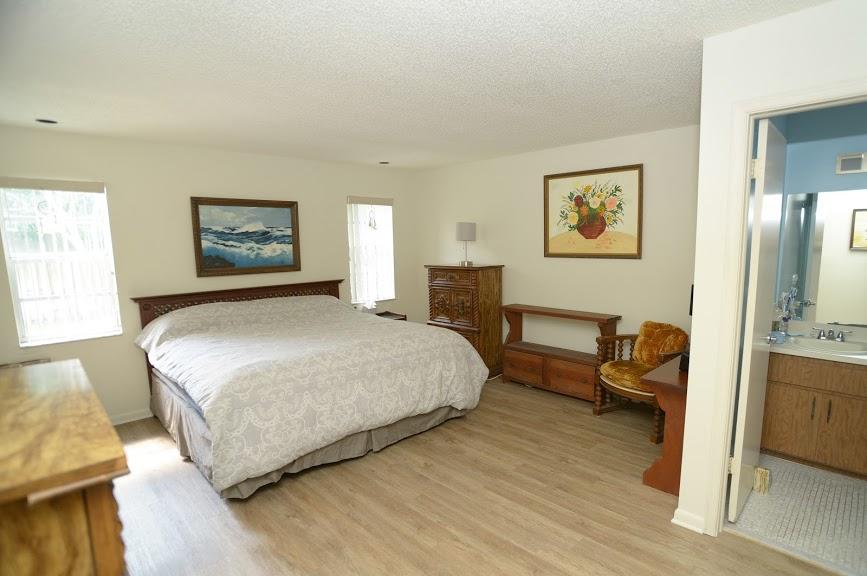 2559 Inisbrook Road Riviera Beach, FL 33407 - Photo 13 of 39 DSC_3400