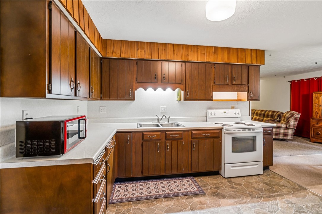 6801 Gorsuch Road Franklin, OH 45005 - Photo 4 of 51 Gallery Image 4