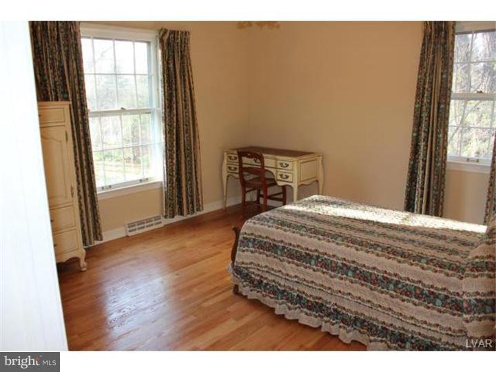 1830 Nottingham Road Allentown, PA 18103 - Photo 12 of 21 Gallery Image 12