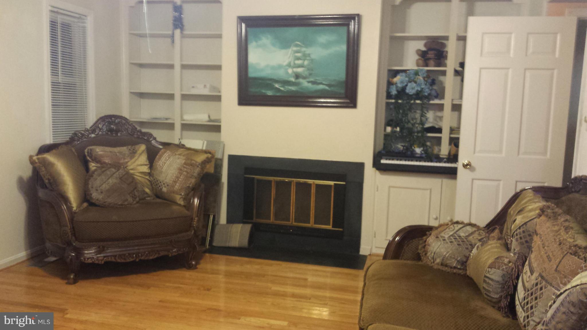 14660 Tynewick Terrace, Unit 4 Silver Spring, MD 20906 - Photo 1 of 2 Living Room