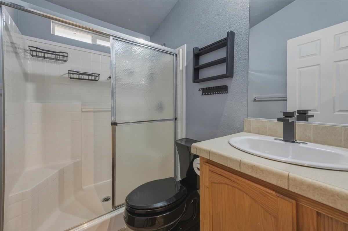 13976 Golden Star Road Grass Valley, CA 95949 - Photo 10 of 25