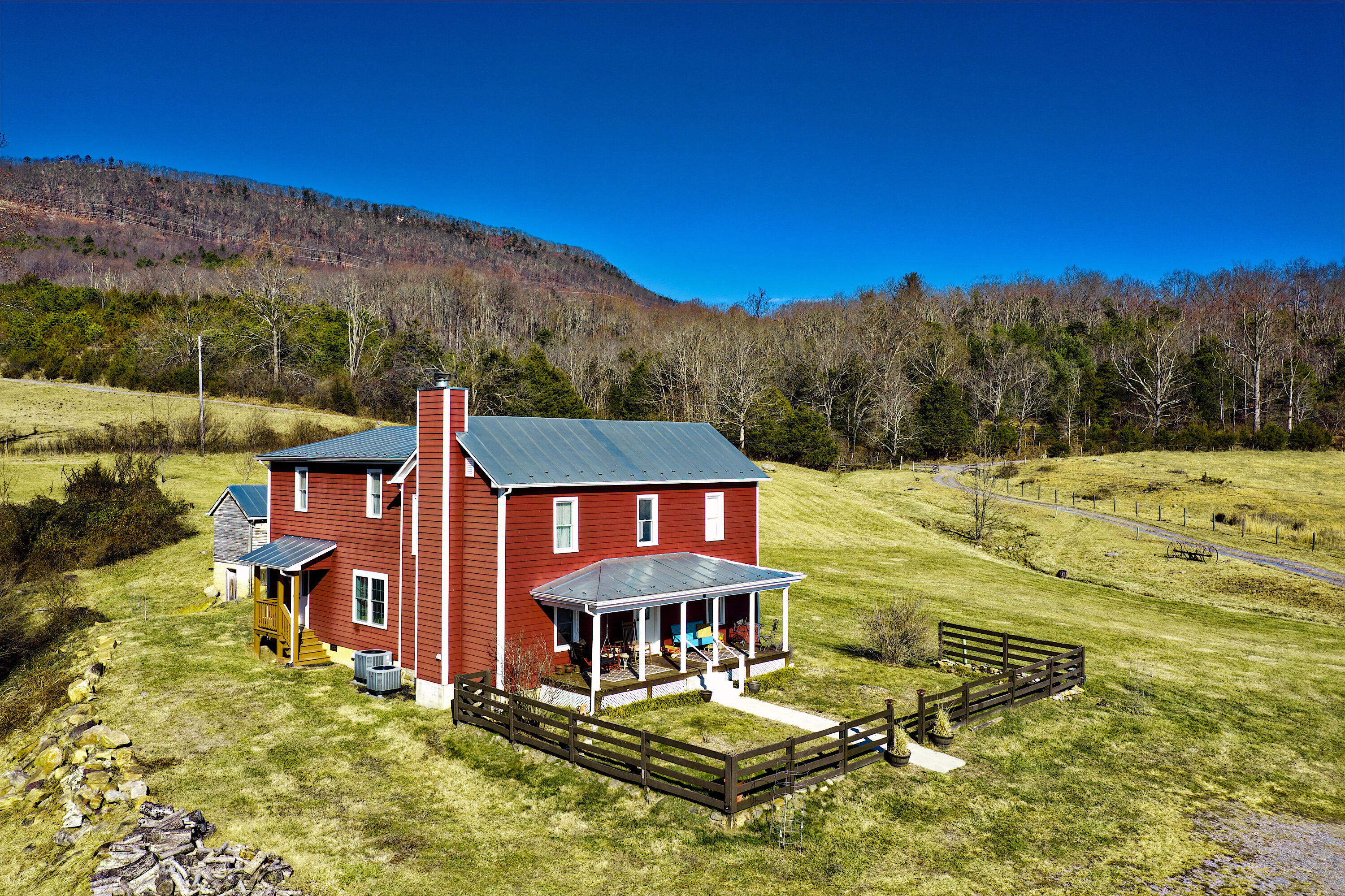 105 Wildwood Road Rockbridge Baths, VA 24473 - Photo 3 of 72 03