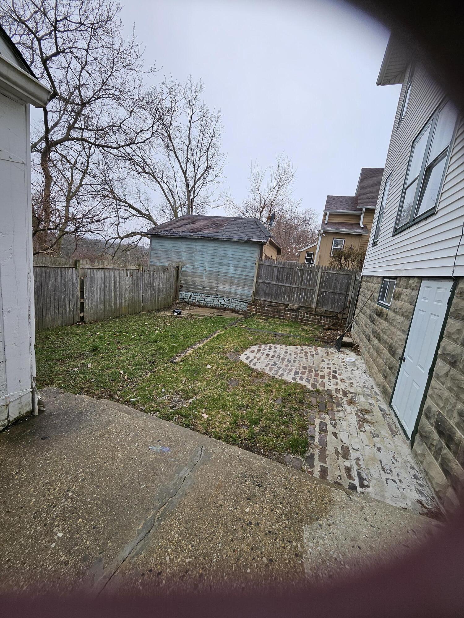 1769 Hill Street Racine, WI 53404 - Photo 5 of 9 6722