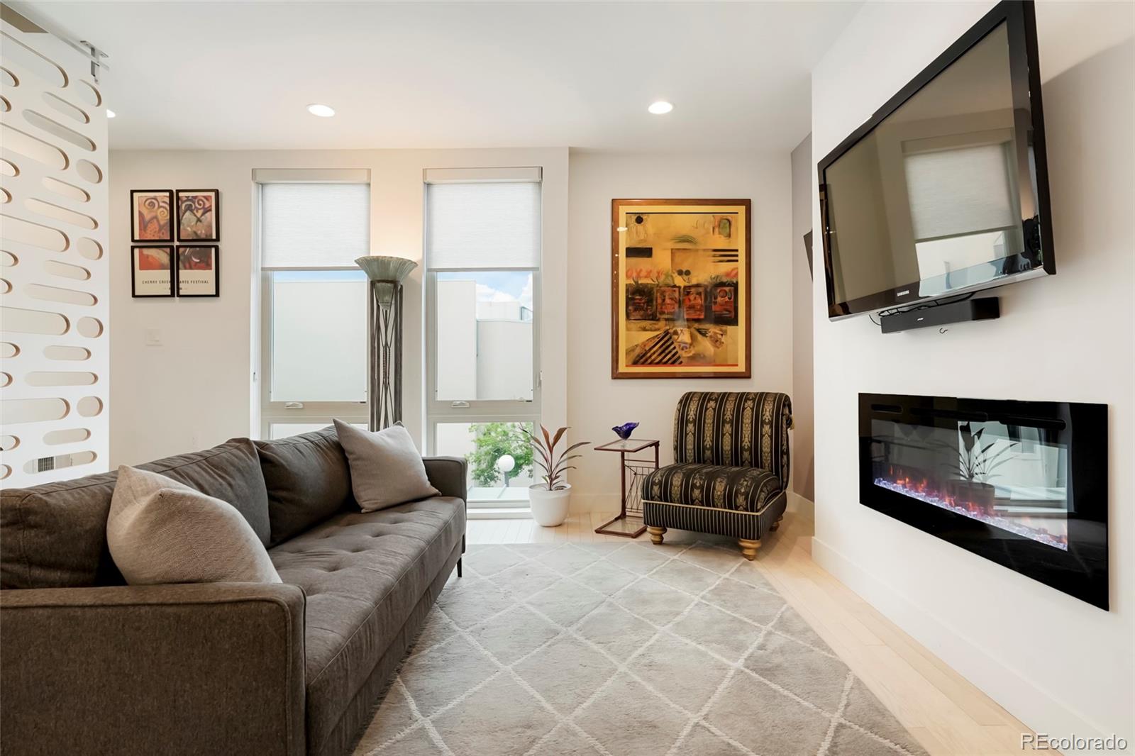 879 Delaware Street Denver, CO 80204 - Photo 5 of 39