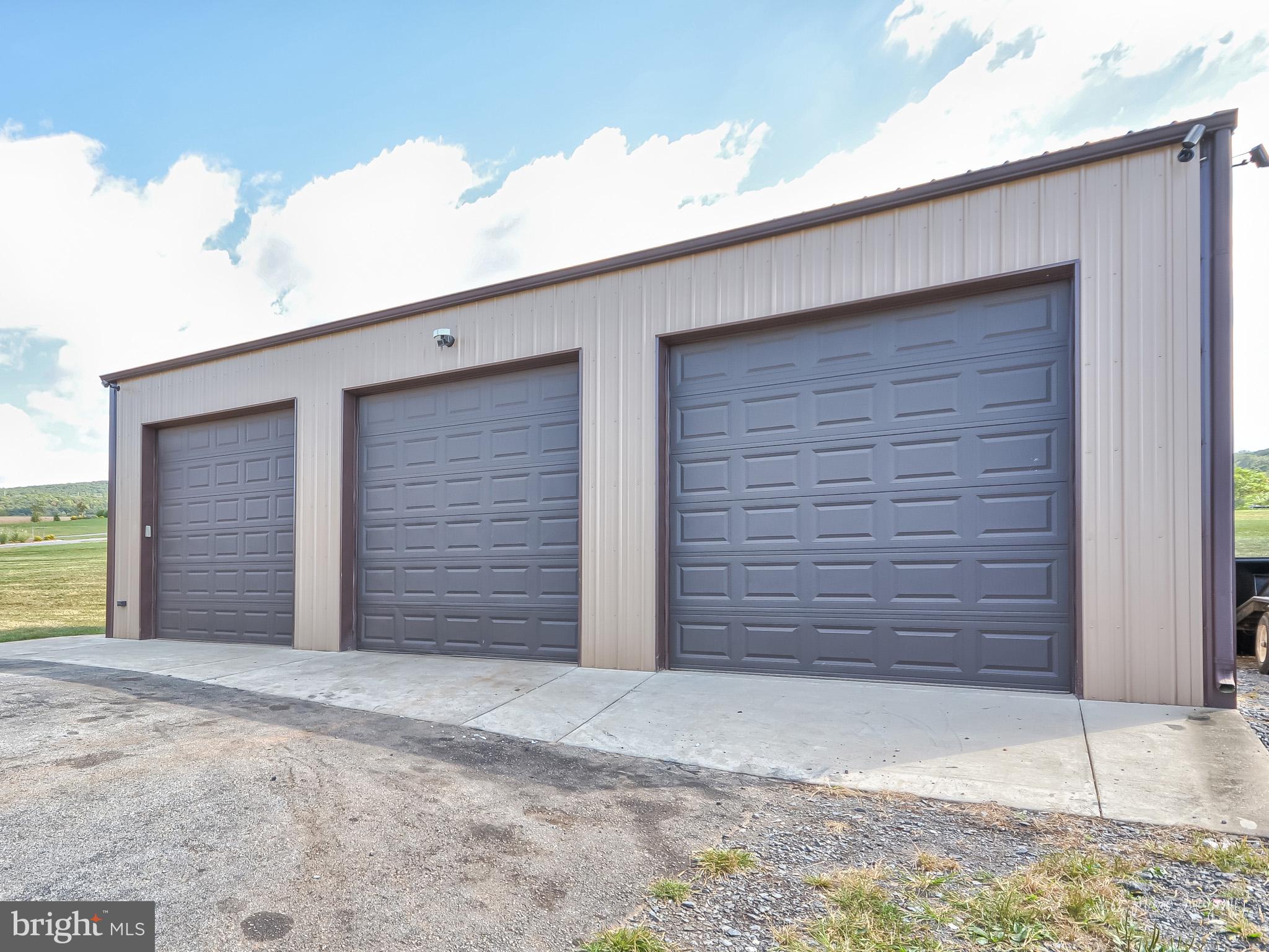 7719 Hollow Road Middletown, MD 21769 - Photo 4 of 44 Gallery Image 4