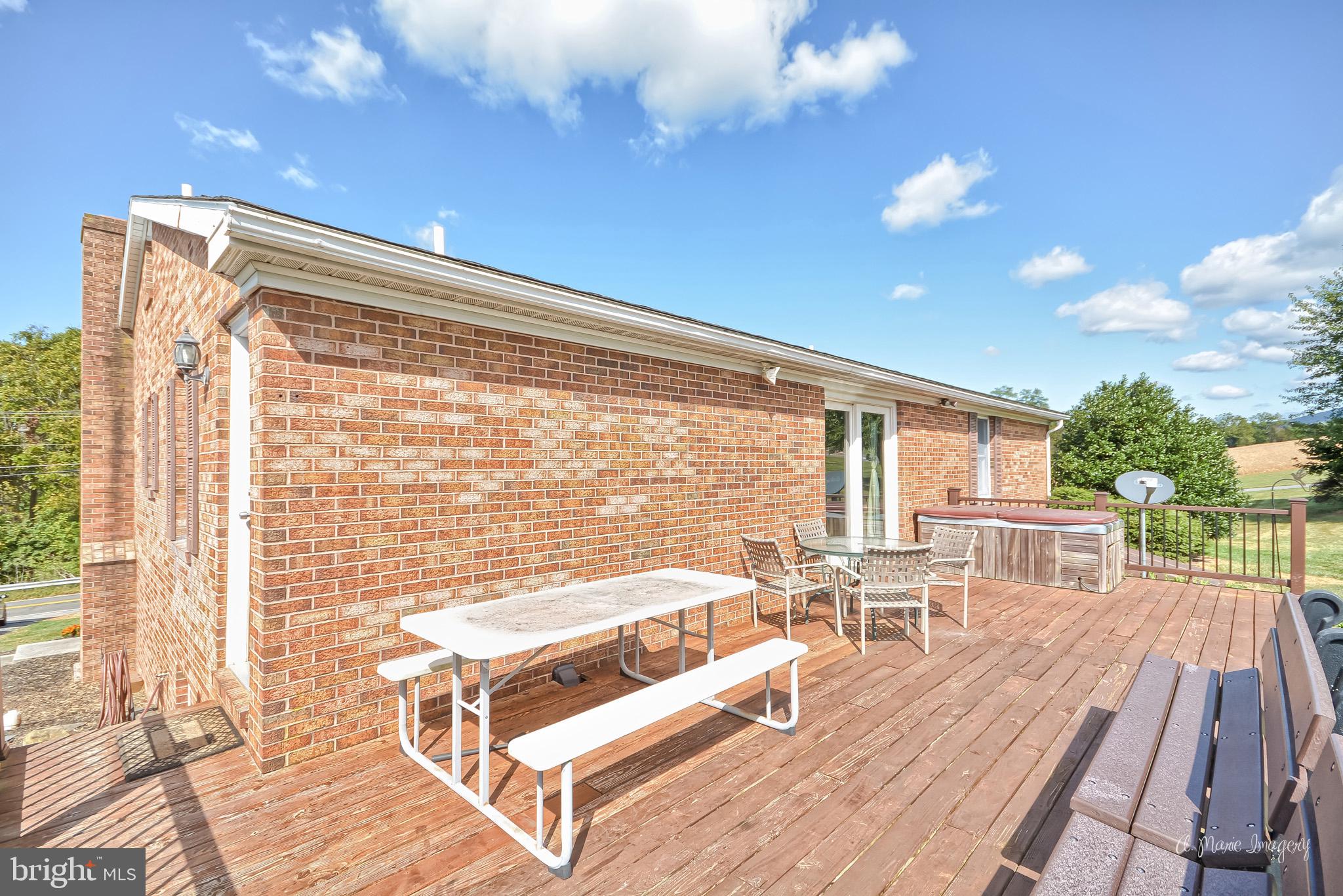7719 Hollow Road Middletown, MD 21769 - Photo 5 of 44 Gallery Image 5